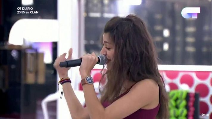 Ana Guerra canta 'El remedio' en el primer pase de micros