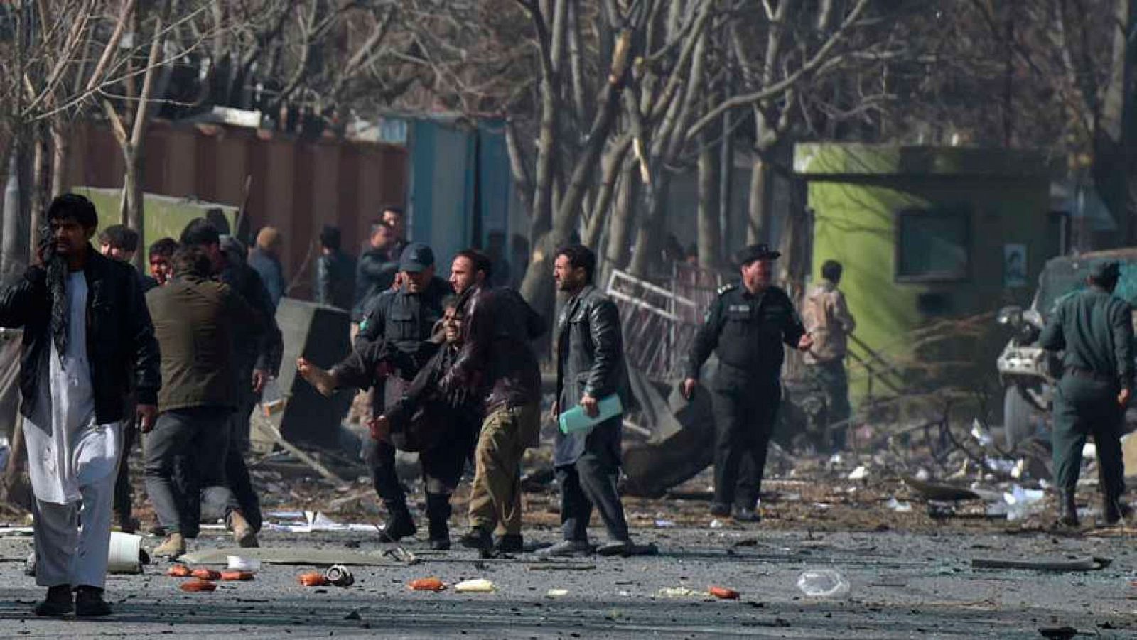 Telediario 1: Masacre en el centro de la capital afgana | RTVE Play