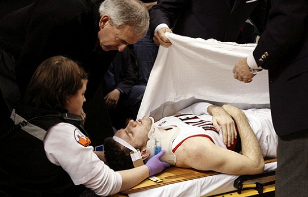 Baloncesto en RTVE - Rudy se lleva un buen susto