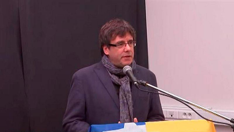 Puigdemont dice que el Gobierno continúa poniendo obstáculos a su investidura