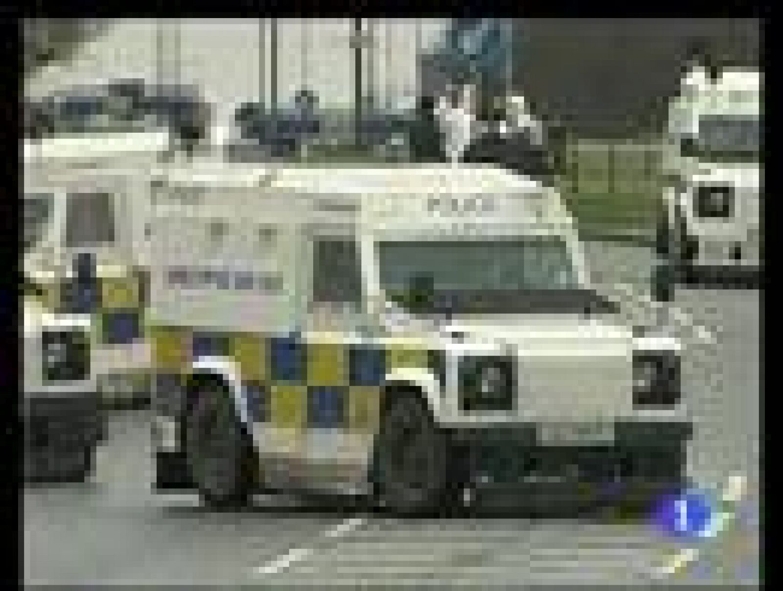 Dos detenidos en Irlanda del Norte podrían estar relacionadas con el asesinato de un policía | Ver