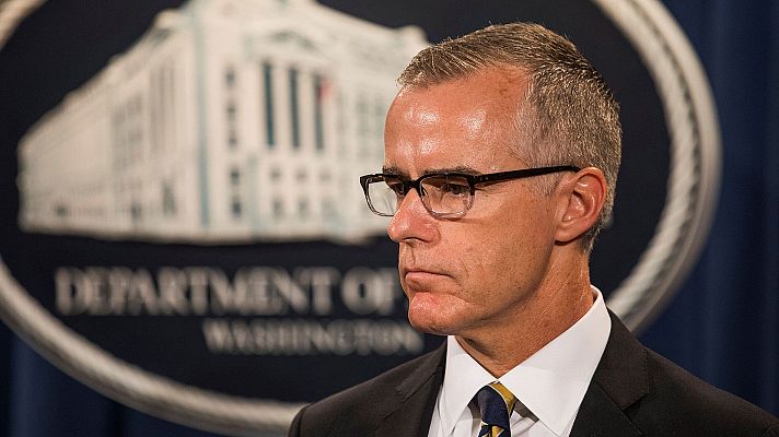 Dimite el número dos del FBI, Andrew McCabe