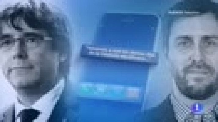 Telediario 1 - Puigdemont, en un mensaje de móvil a Comín: "Esto se ha terminado, me han sacrificado"