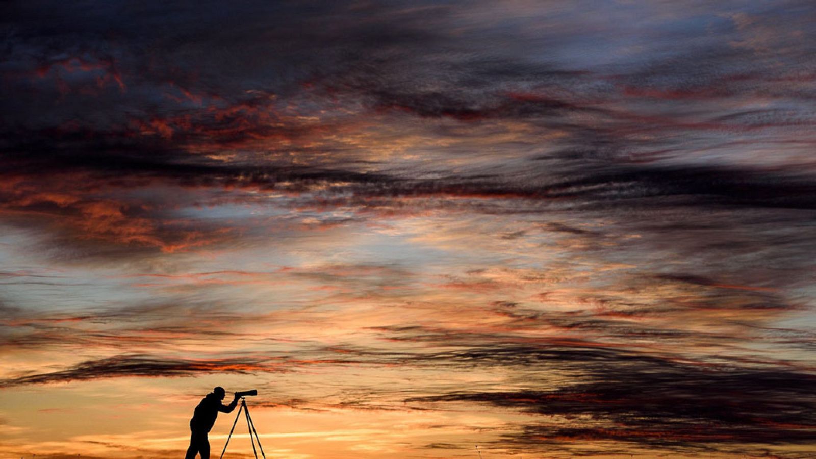 Precipitaciones localmente fuertes o persistentes en el Cantábrico y norte de Canarias