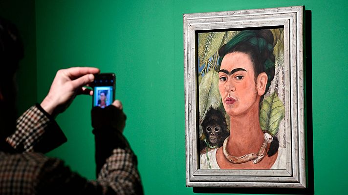 Una exposición en Milán descubre a Frida Kahlo más allá del mito
