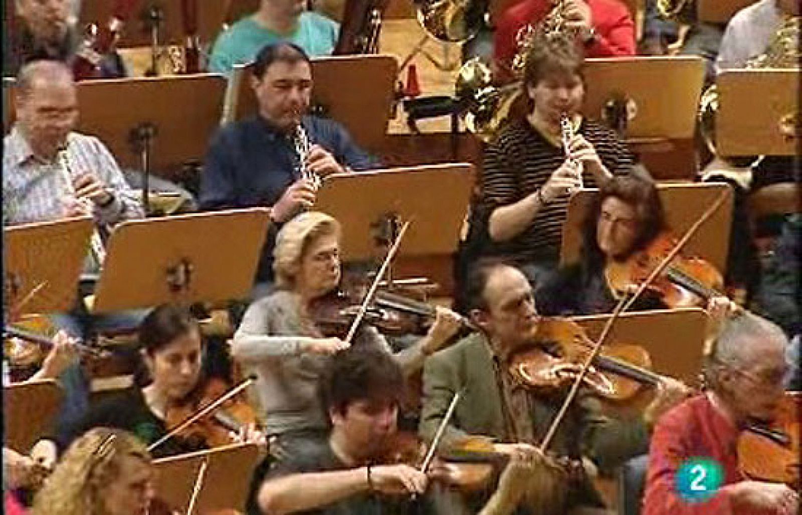 Cámara abierta 2.0 - Un español en la orquesta sinfónica de Youtube