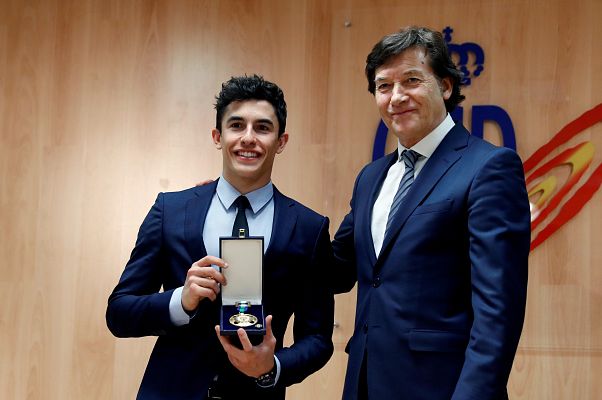  - Marc Márquez recibe la Medalla de Oro al Mérito Deportivo concedida en 2016