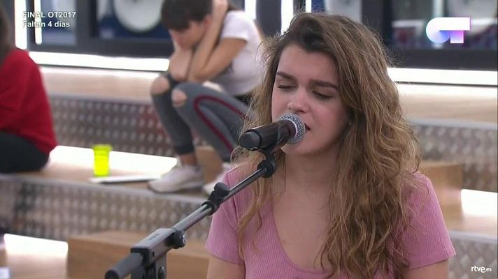 OT 2017 - Amaia canta 'Miedo' en el primer pase de micros