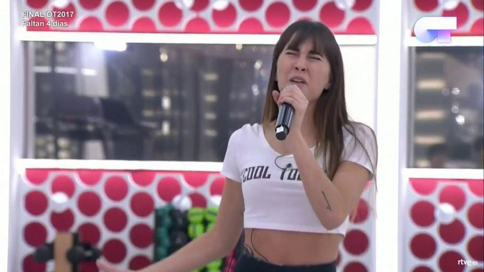 Operación Triunfo - Aitana canta 'Bang, bang' en el primer pase de micros