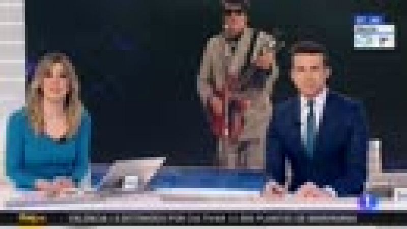 El cantante Roy Orbison sale de gira en forma de holograma