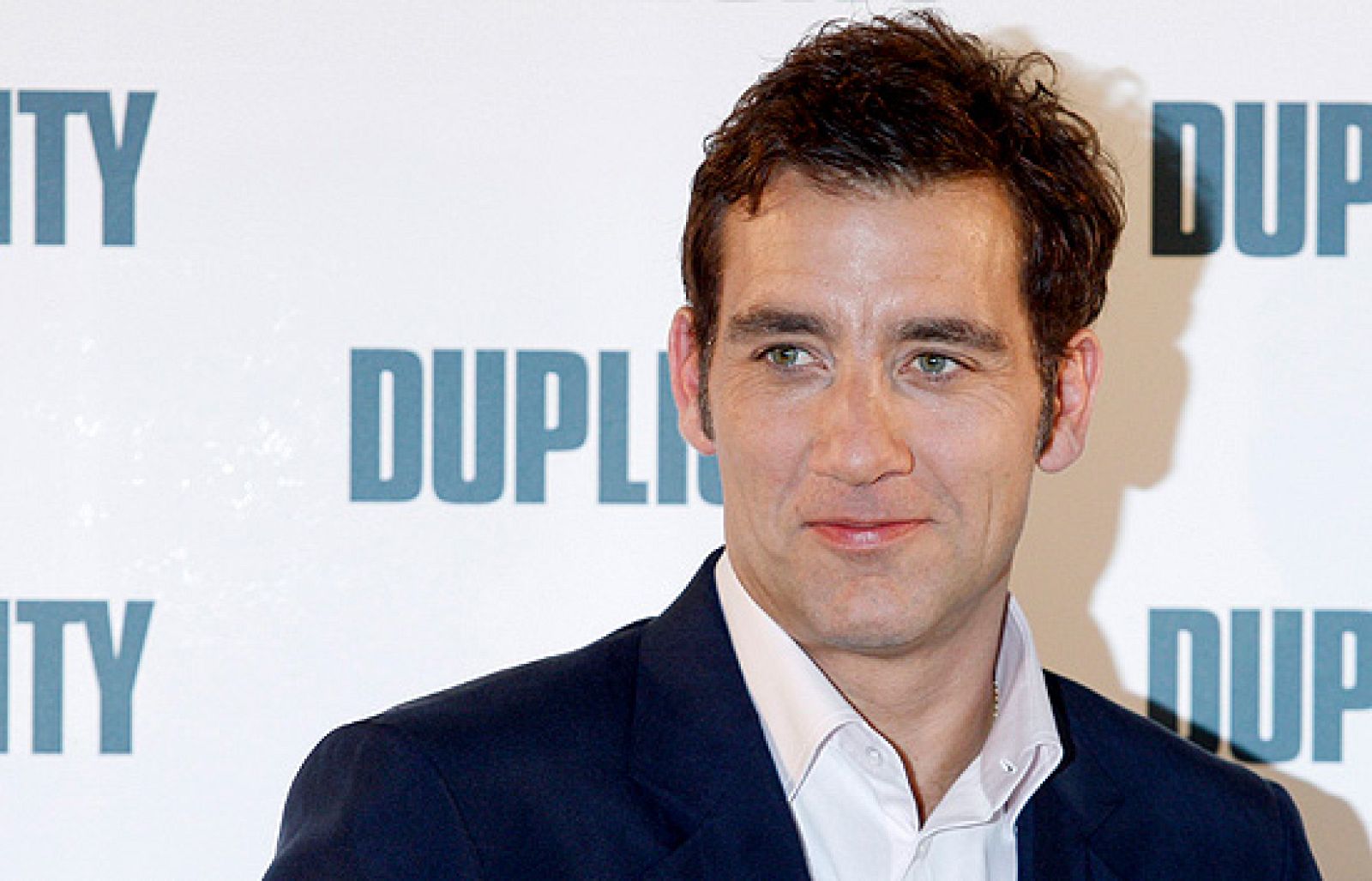 'Clive Owen y Julia Roberts se 'reencuentran' en 'Duplicity' | Ver