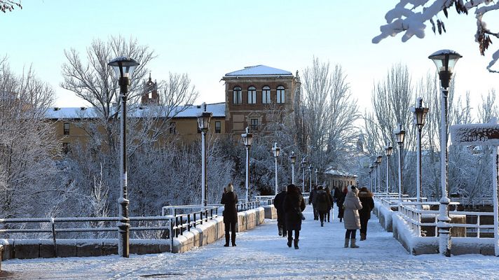 Telediario 1 - Telediario 2 en 4' - 02/02/18