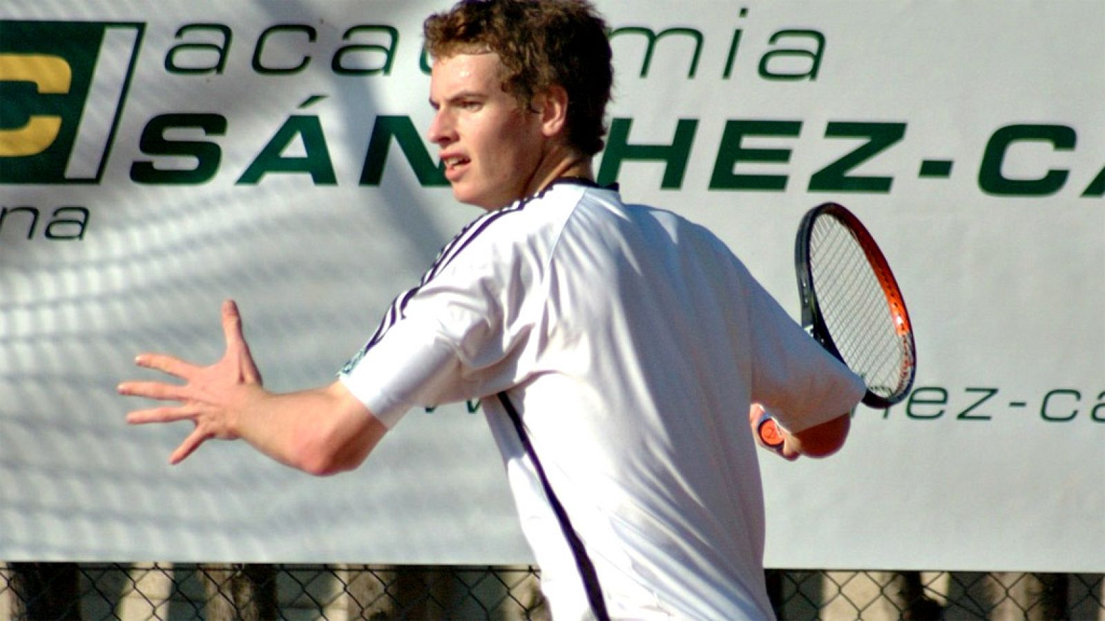 El tenista británico pasó un tiempo en la escuela Sánchez-Casal. Sergio Casal nos cuenta cómo se le veía desde bien joven que era un tenista especial.