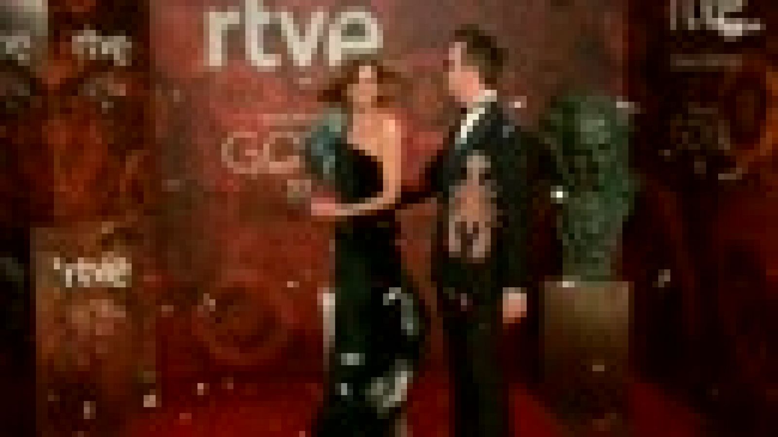 Goyas Golfos 2018 - Macarena Gómez y Aldo Comas, en la cámara glamur