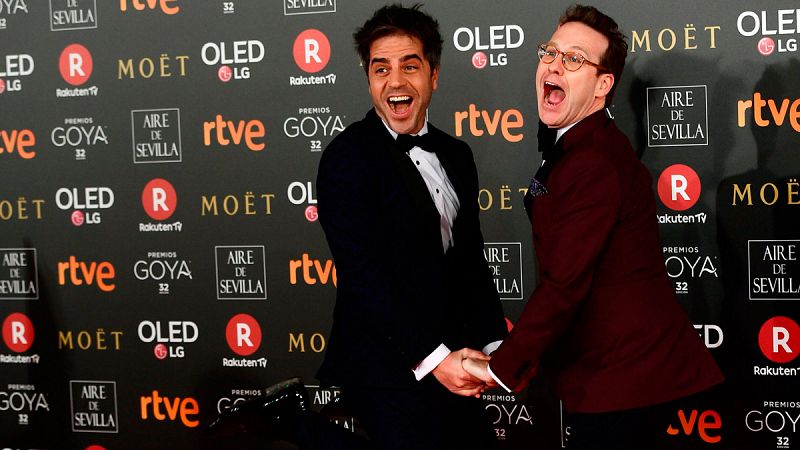 Joaqun Reyes y Ernesto Sevilla 'roban' los telfonos de los nominados a los Goya 2018