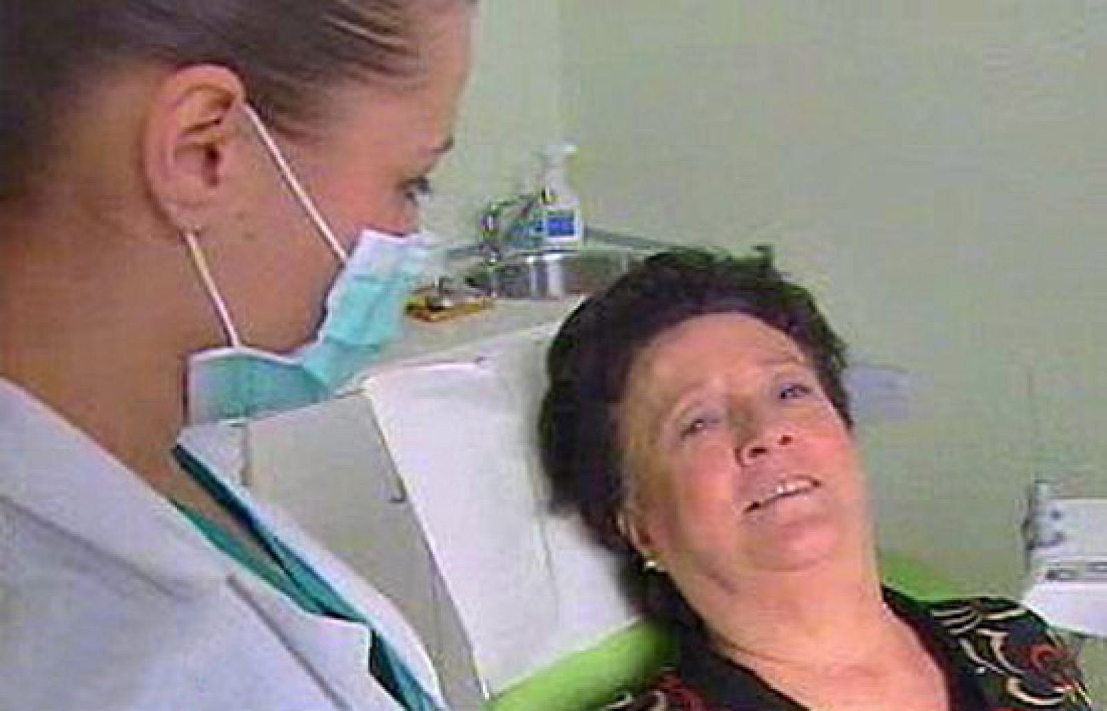 España Directo - Empastes y gafas gratis | Ver