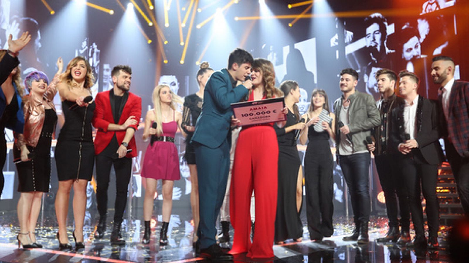 OT Gala Final - OT 2017 canta 'Camina' - RTVE.es