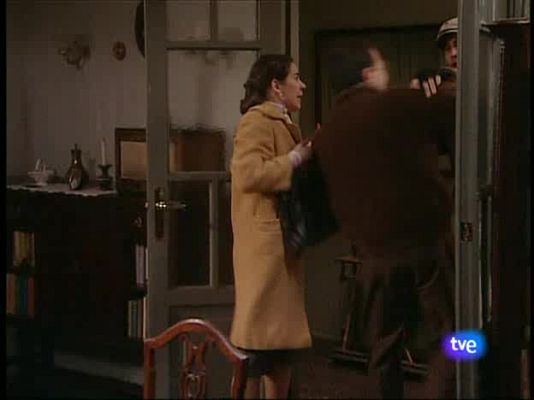 Amar en tiempos revueltos - Episodio 131