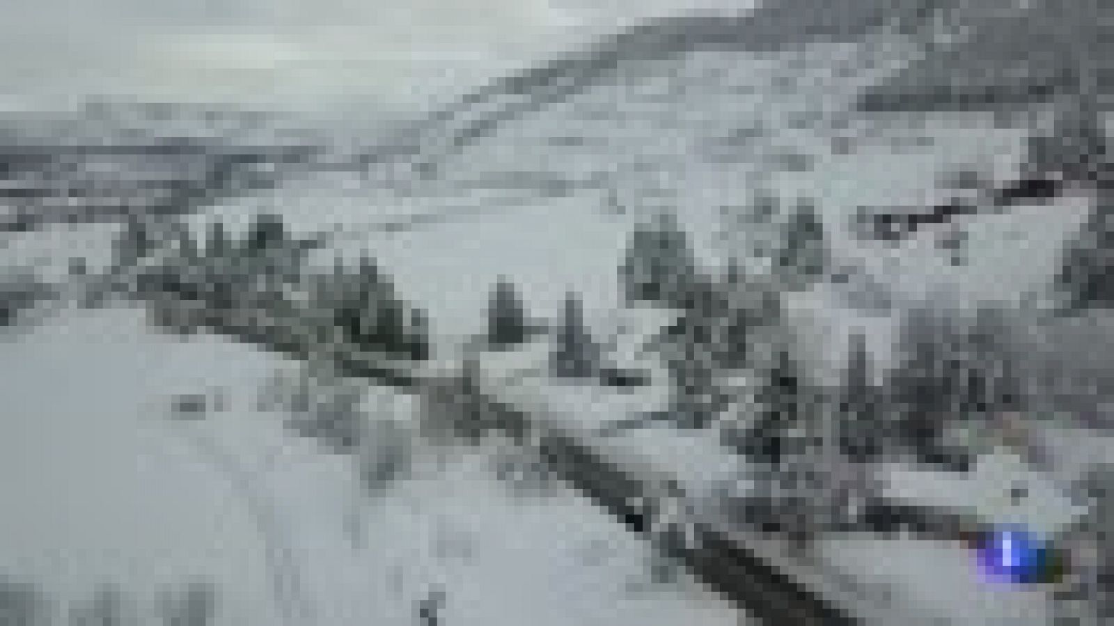 La nieve afecta a más de 300 carreteras y deja sin colegio a miles de alumnos de varias provincias