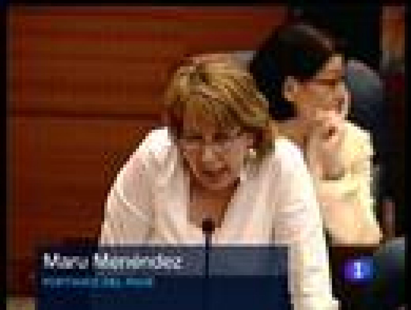 La oposición planta a Esperanza Aguirre en plena sesión de control en la Asamblea de Madrid | Ver