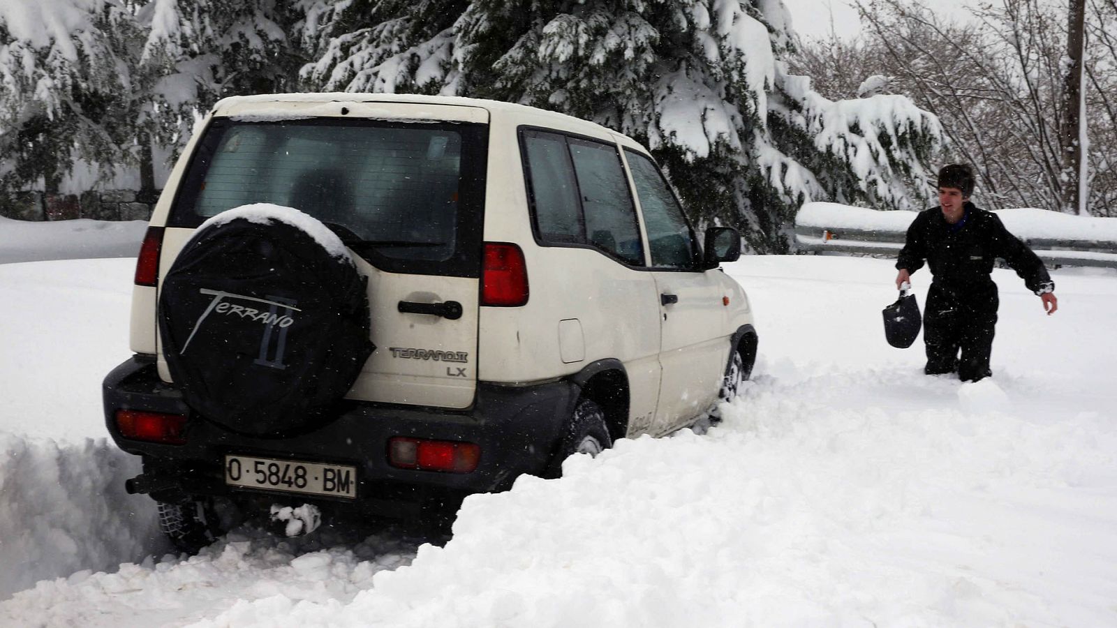 Alerta en 15 provincias por nieve, hielo y frío intenso