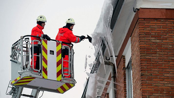 Telediario 1 - Las temperaturas se desploman hasta los 22 grados bajo cero, con valores negativos en casi toda Cataluña