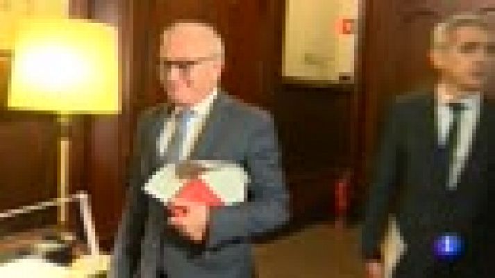 Telediario 1 - Los letrados del Parlament dejan en manos de Torrent los plazos de la investidura en Cataluña