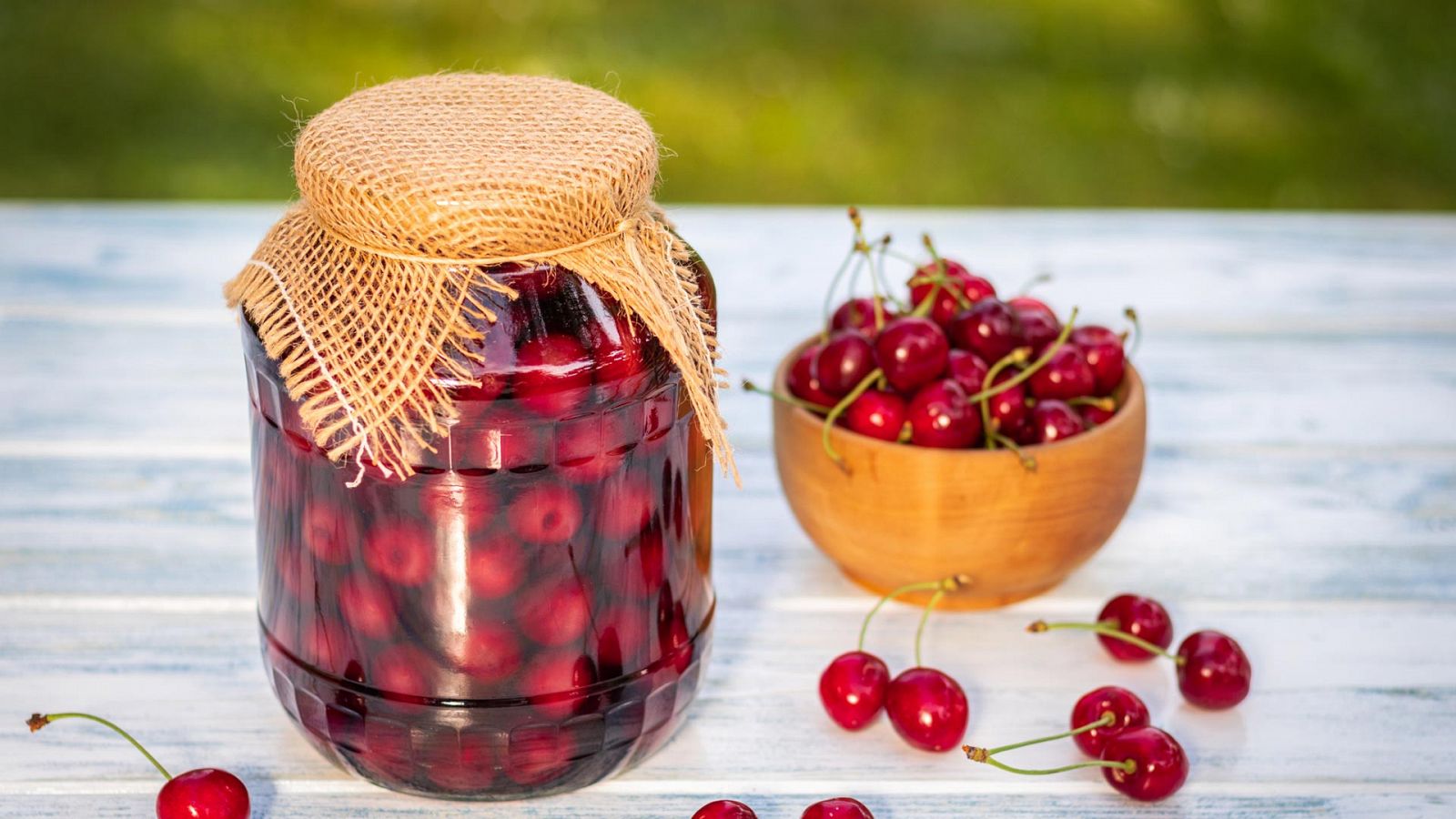 Otros documentales - Comida al descubierto: Azafrán, cerezas en almíbar y morralla - ver ahora