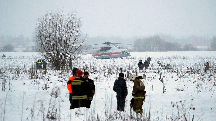 Informativo 24h - 71 muertos en un accidente aéreo en las afueras de Moscú