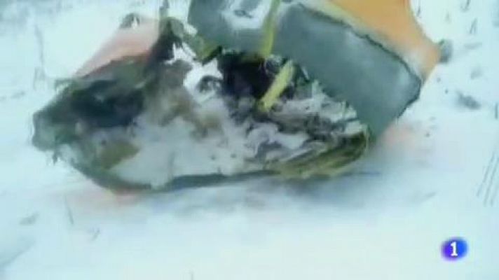 Telediario 1 - Se investigan las causas del accidente del AN-148, estrellado en las afueras de Moscú