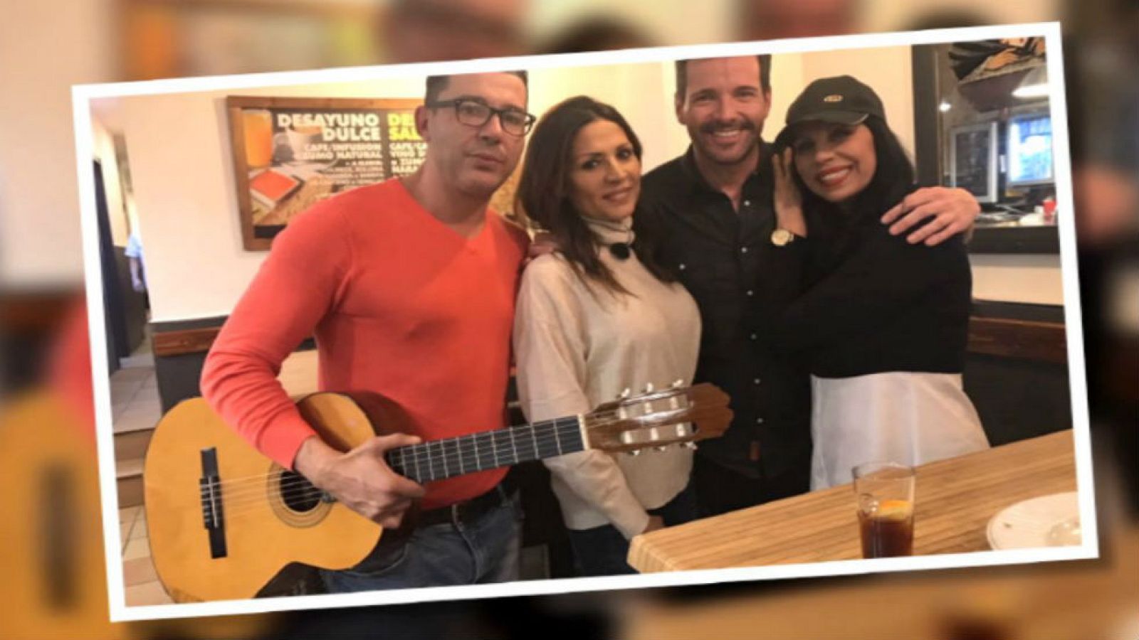 Las Azúcar Moreno, Terrícolas de Honor