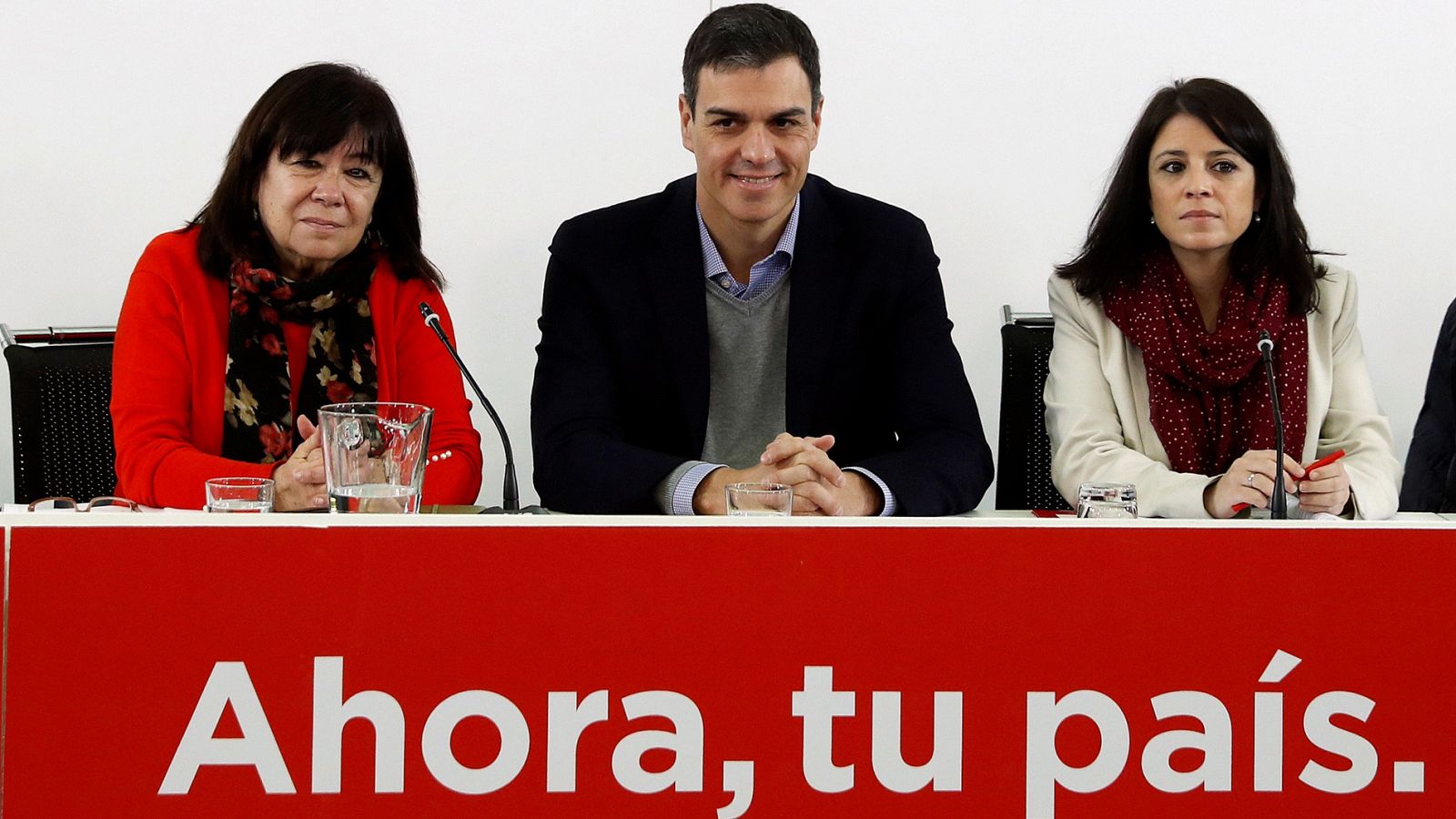 El PSOE promete más poder al militante, que tendrá un código de comportamiento en redes sociales