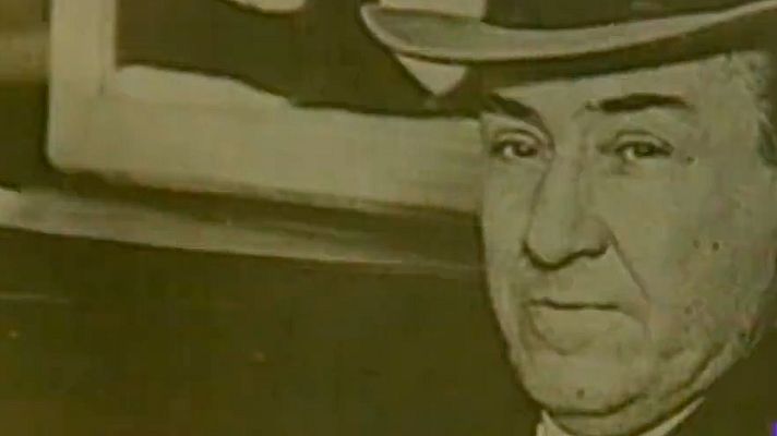 Telediario 1 - Un libro homenajea a Antonio Machado con su último verso: "Estos días azules y este sol de la infancia"