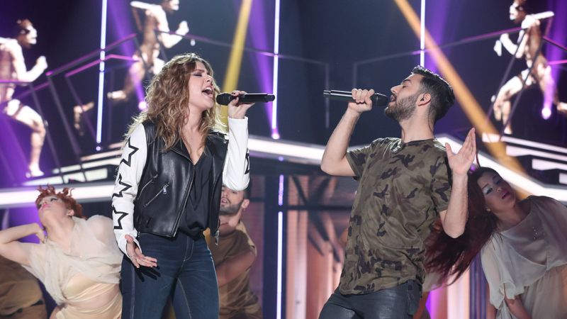 Operaci�n Triunfo - Miriam y Agoney cantan 'Running' en la Gala Fiesta de OT
