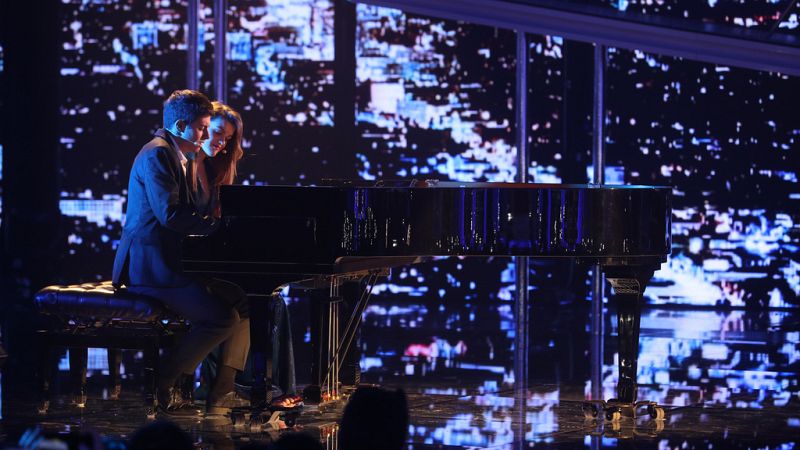 Operaci�n Triunfo -  Amaia y Alfred cantan 'City of stars' en la Gala Fiesta de OT