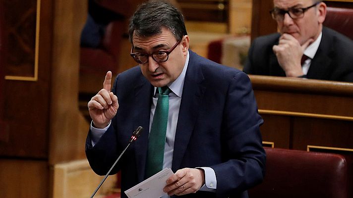 Informativo 24h - Rajoy pide al PNV que trabaje para "consolidar los tiempos mejores" que vive Euskadi sin ETA