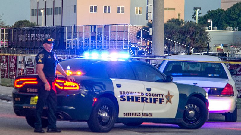 Al menos 17 muertos y decenas de heridos en un tiroteo en un instituto del sur de Florida