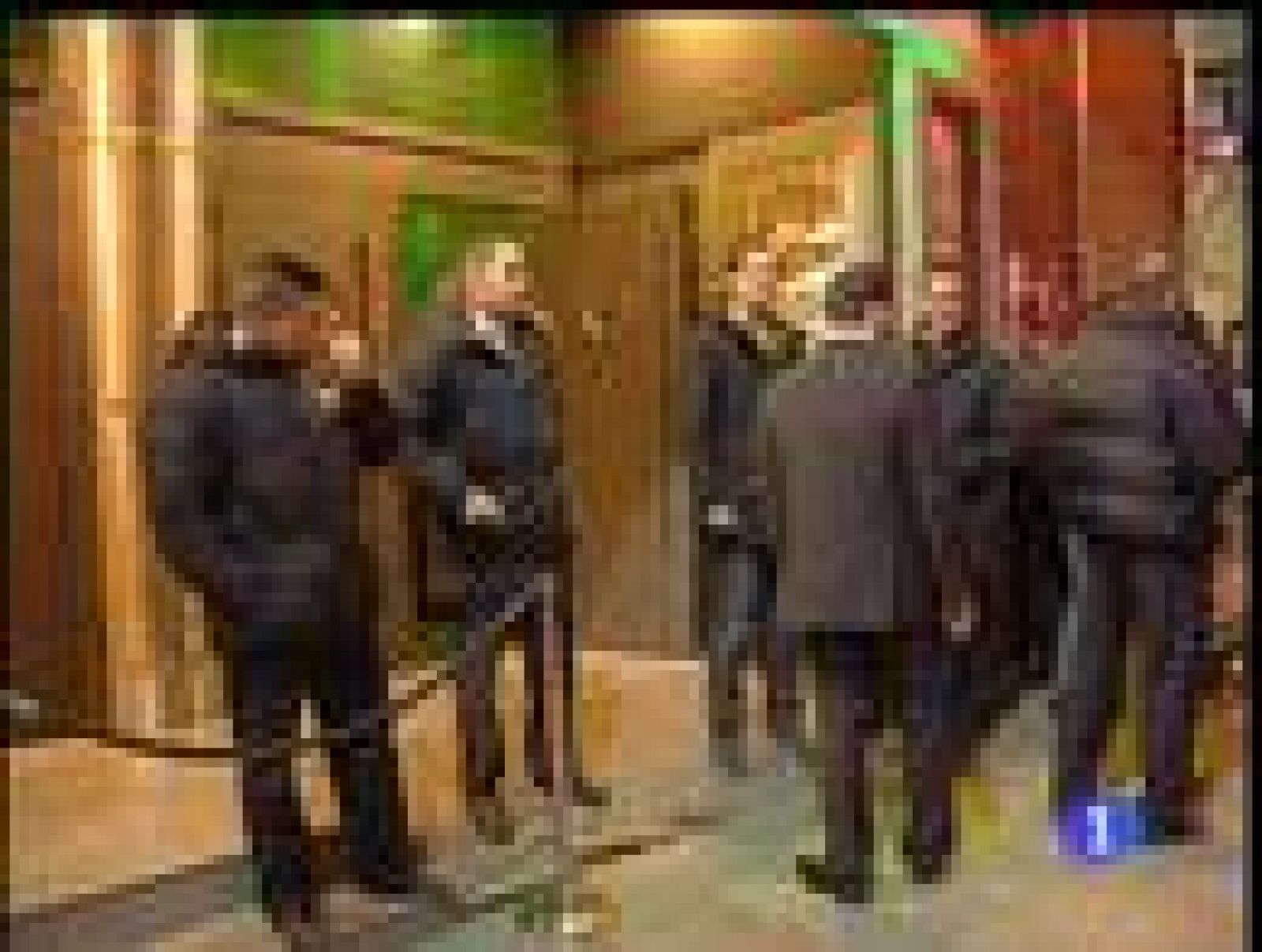 La Comunidad de Madrid examina a los porteros de discoteca | Ver