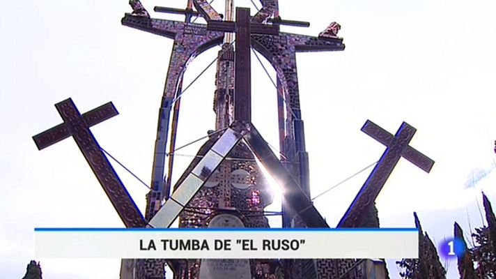 Telediario 1 - El panteón de Fernando Gallego es un fiel reflejo de lo que fue su vida, sus viajes y sus creencias