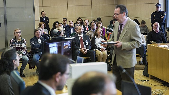 Telediario 1 - Comienza el juicio a 18 acusados de formar parte de la mafia rusa Tambovskaya