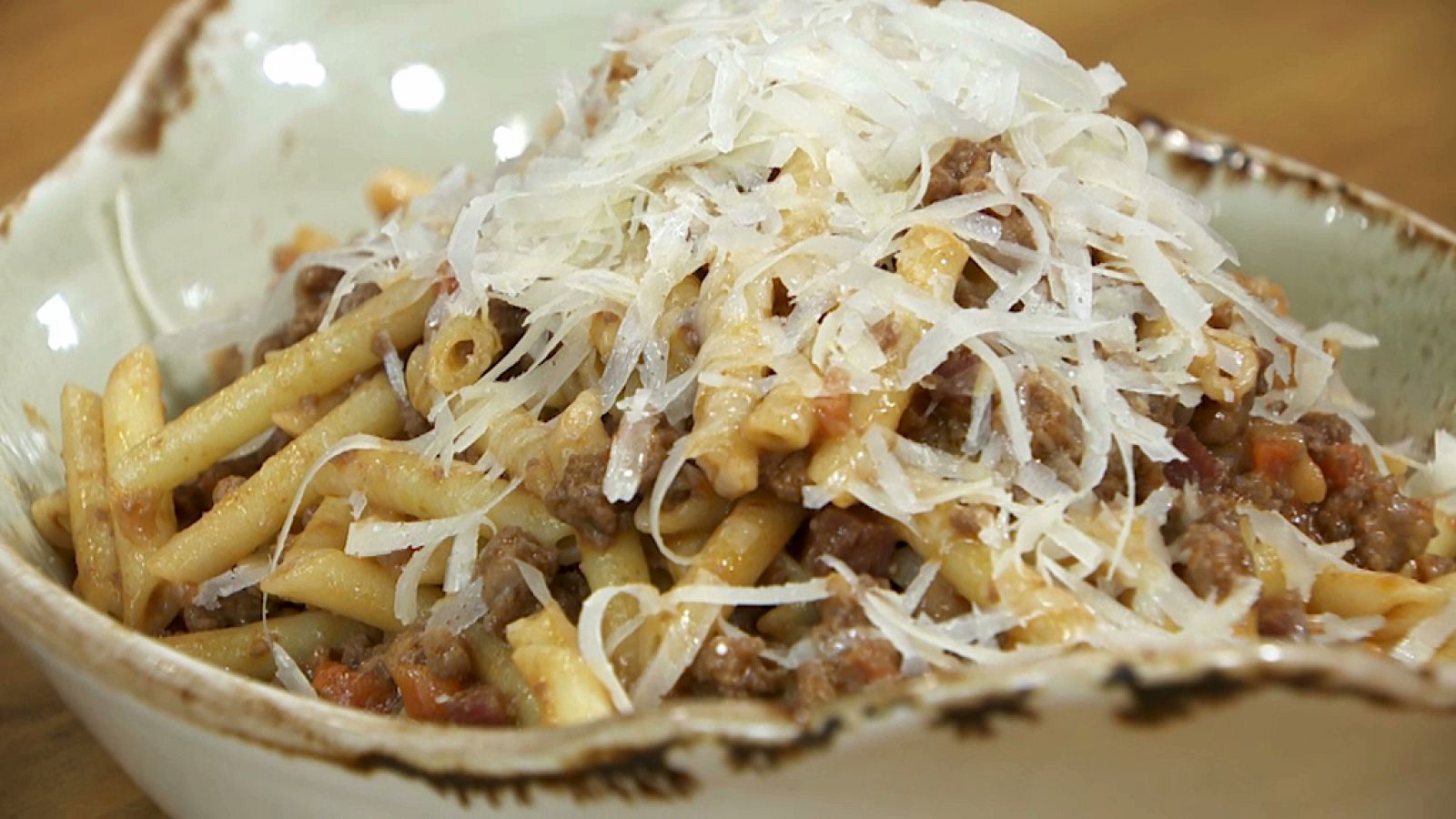 Torres en la cocina - Macarrones boloñesa clásica