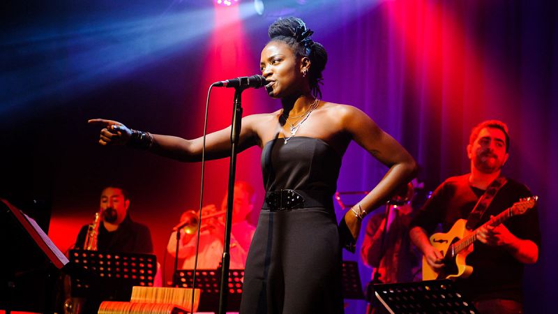 Los grandes clásicos se fusionan con ritmos latinos, soul y flamenco en el seno de Patax