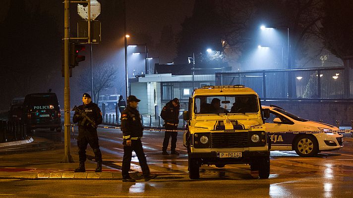 Telediario 1 - Un hombre ataca la embajada de EE.UU. en Montenegro