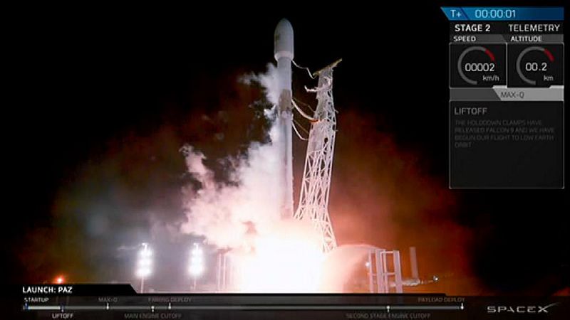 Lanzado con éxito al Espacio Paz, el 'satélite espía' español para la defensa nacional 
