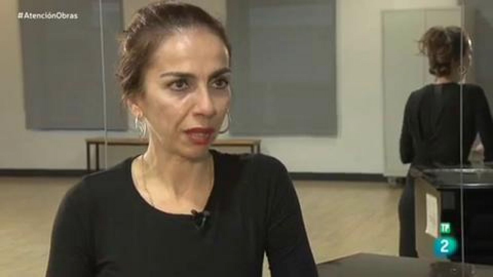 Atención obras - La bailaora Isabel Bayón