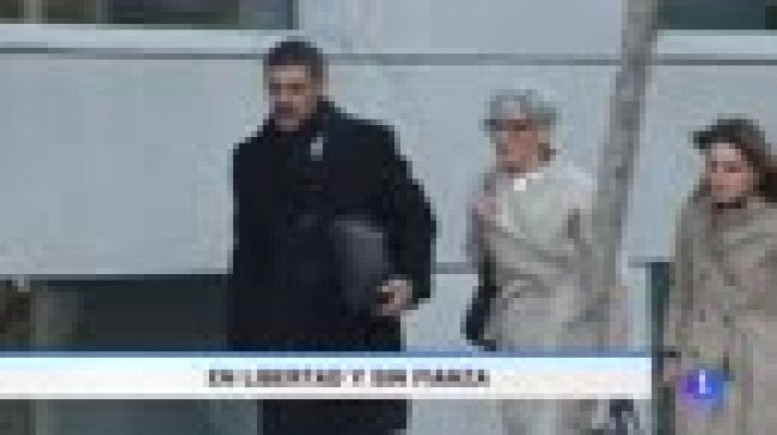 Telediario 1 - La juez Lamela deja libre sin fianza a Trapero, que reconoce reuniones con Puigdemont por el 1-O