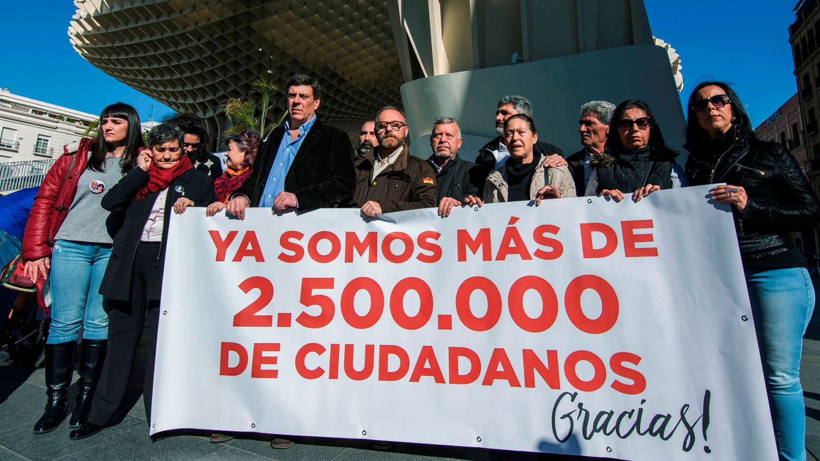 Recogida de firmas en Sevilla para que no se derogue la prisión permanente revisable