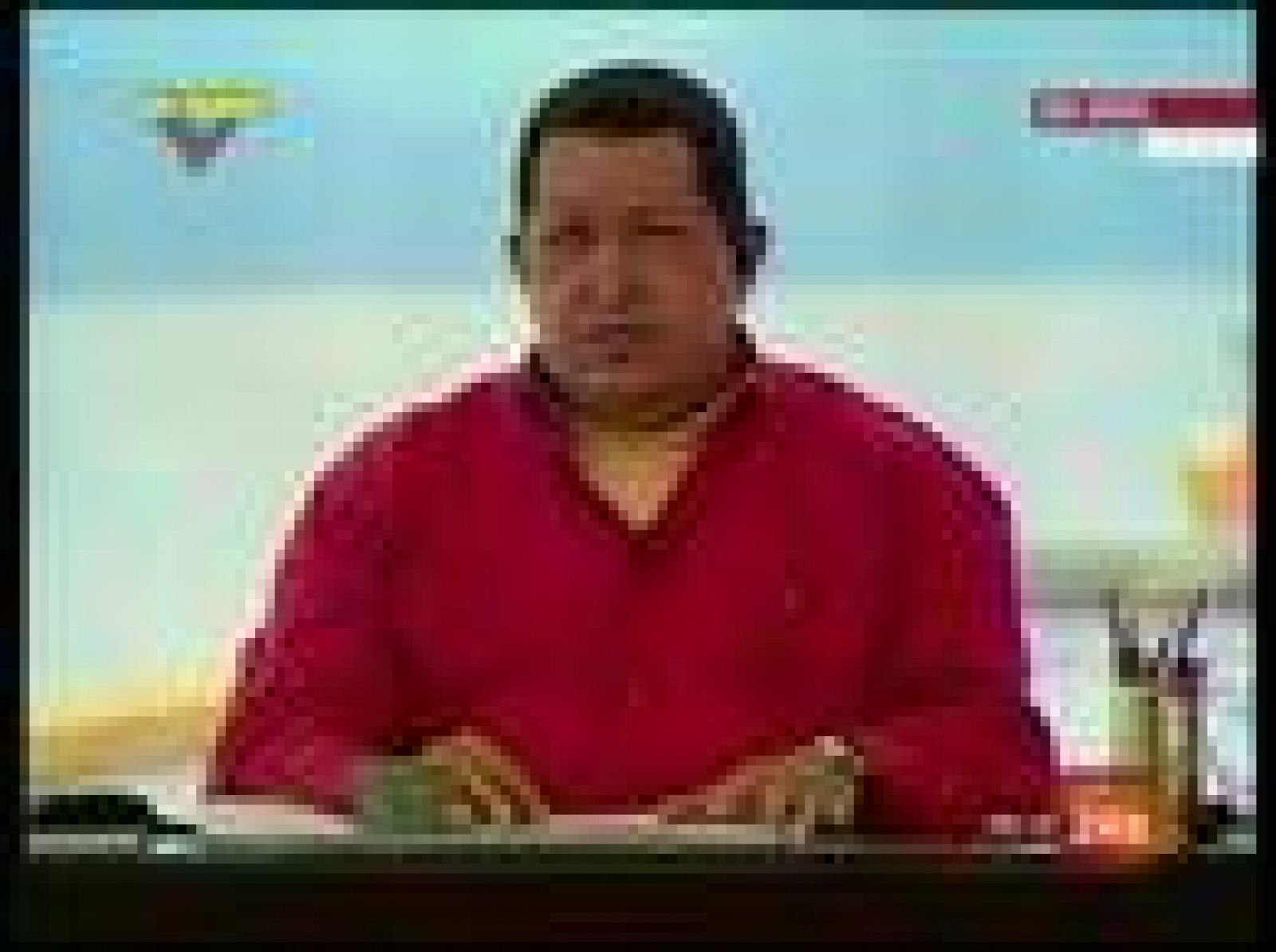 El presidente de Venezuela, Hugo Chávez ha ordenado la toma militar de los puertos de Maracaibo y Puerto Cabello, los más importantes del país. Es un pulso más a los gobernadores de Zulia y Carabobo donde están los puertos que ha ordenado transferir al poder central (15/03/09).
