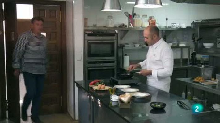 Las rutas Capone - Pimientos Najeranos con yema de huevo