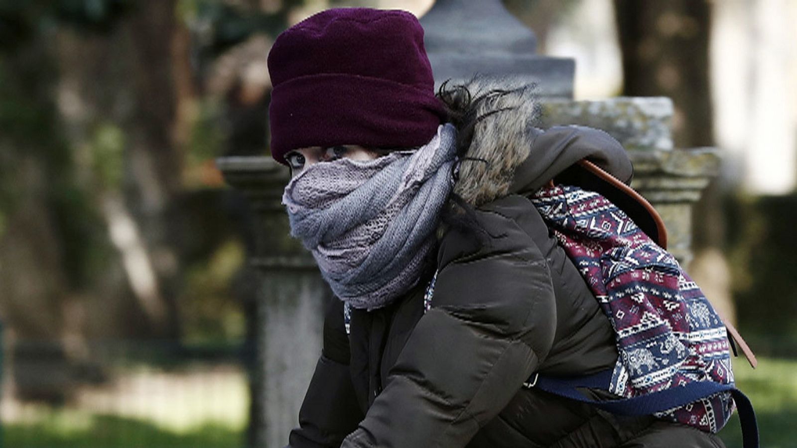 El tiempo: En Canarias y litoral gallego, rachas de vientos fuertes. Nevadas en Pirineos orientales e interior de Cataluña | RTVE Play